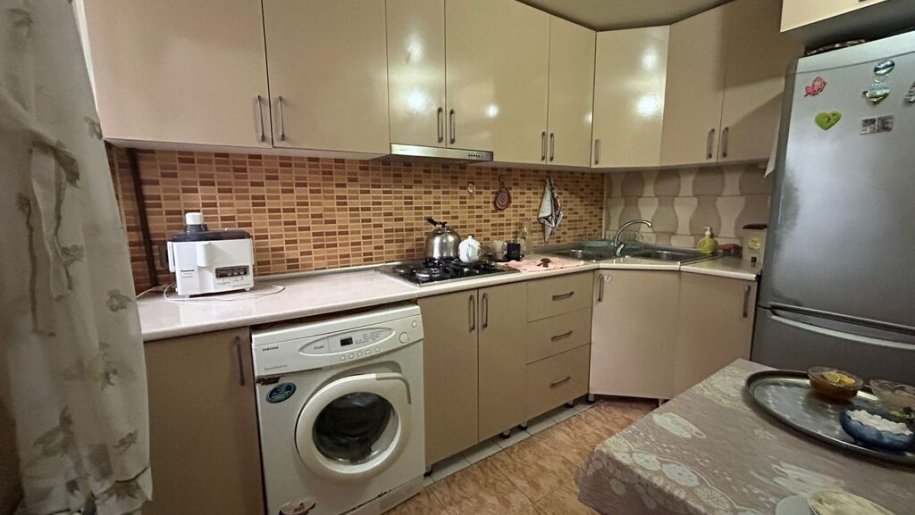Satılır 2 otaqlı köhnə tikili, 43 m², Yasamal-10