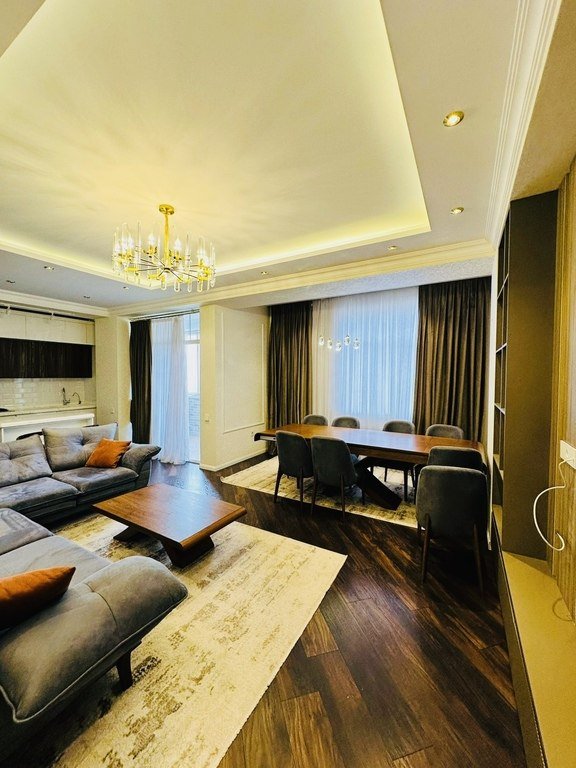 Satılır 4 otaqlı yeni tikili, 133 m², Qara Qarayev m.-1