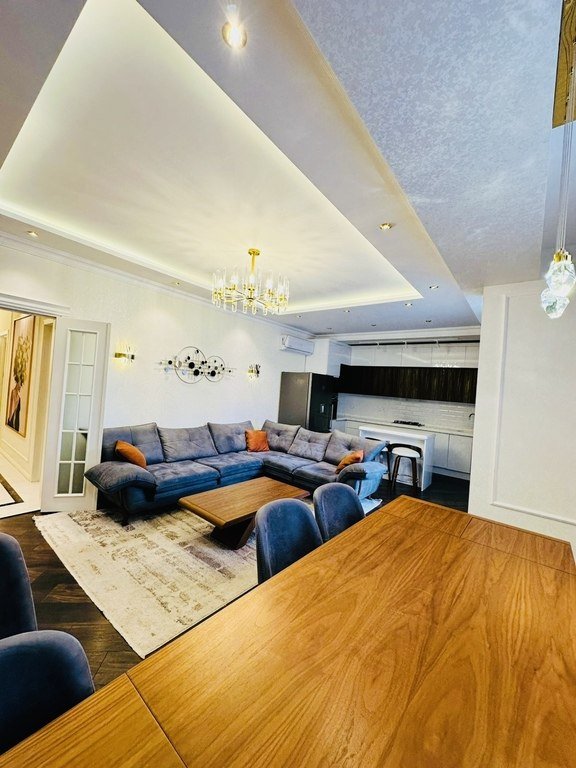 Satılır 4 otaqlı yeni tikili, 133 m², Qara Qarayev m.-3