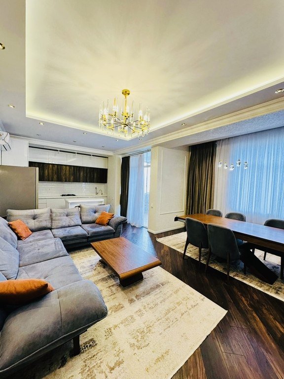 Satılır 4 otaqlı yeni tikili, 133 m², Qara Qarayev m.-4