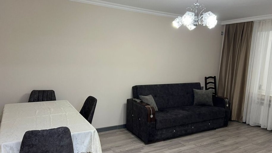 Kirayə verilir 1 otaqlı köhnə tikili, 33 m², İnşaatçılar m.-1