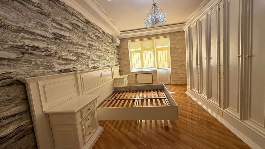 Satılır 3 otaqlı yeni tikili, 177 m², Nizami m.-12