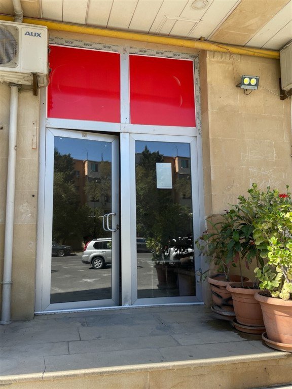 25 kv.m. obyekt icarəyə verilir, Qara Qarayev m.-1