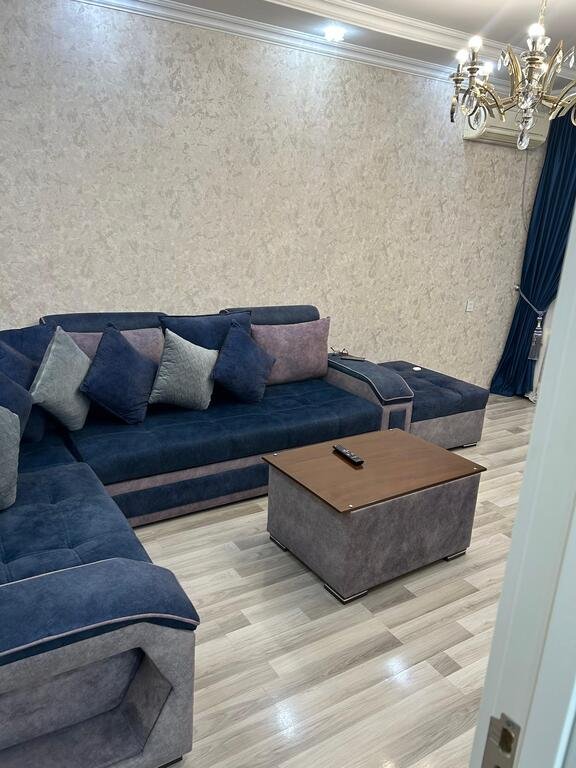 Satılır 2 otaqlı köhnə tikili, 45 m², Massiv V-2