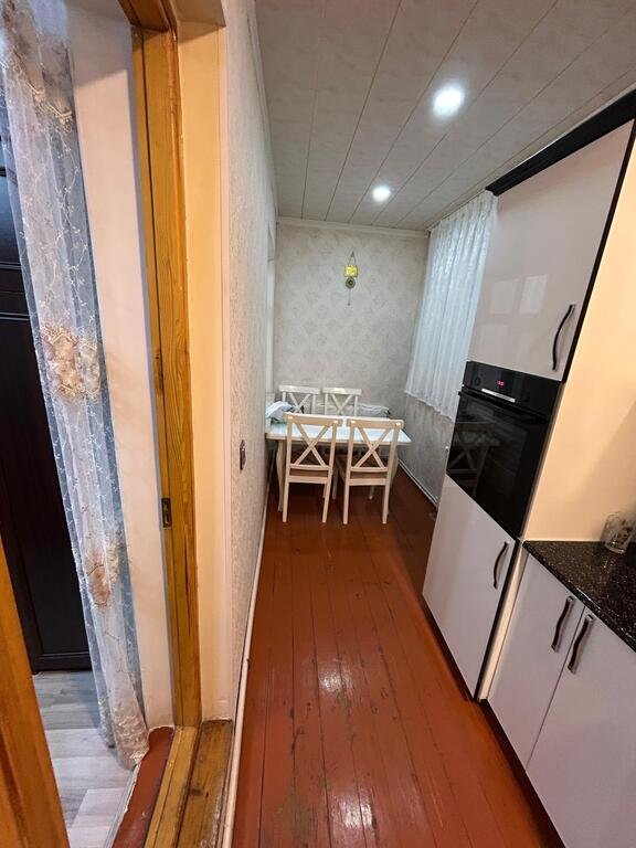 Satılır 2 otaqlı köhnə tikili, 45 m², Massiv V-4