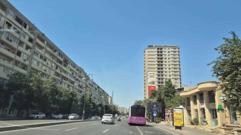 900 kv.m. obyekt icarəyə verilir, İnşaatçılar m.-5