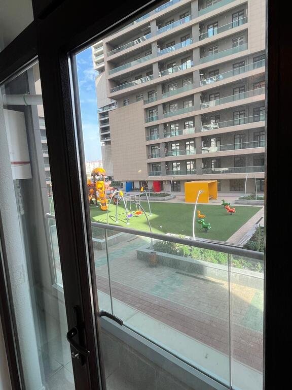 Kirayə verilir 4 otaqlı yeni tikili, 140 m², 8 noyabr-2