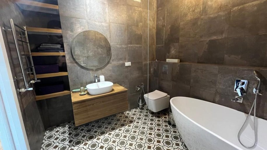 Kirayə verilir 4 otaqlı yeni tikili, 140 m², 8 noyabr-25