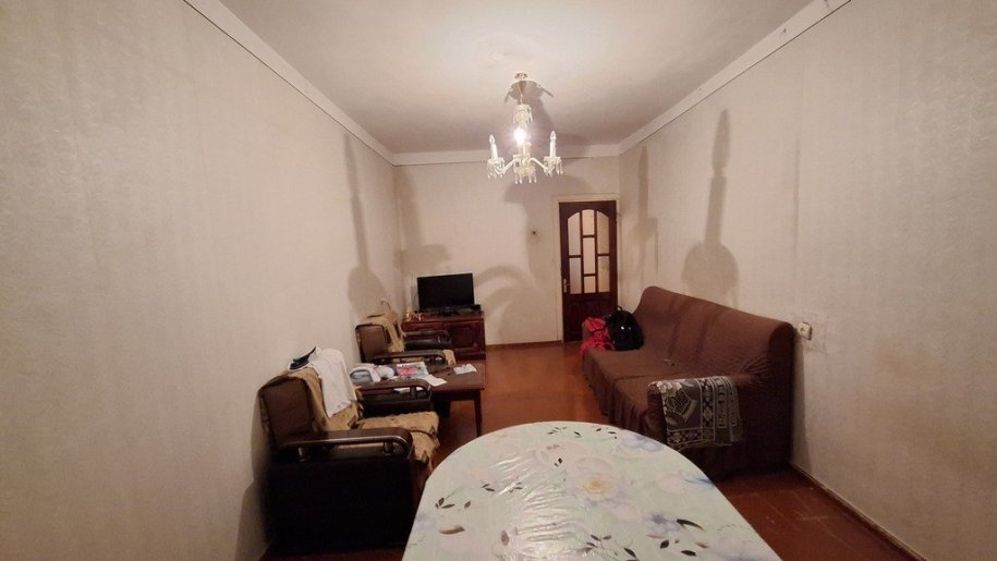 Satılır 5 otaqlı köhnə tikili, 130 m², Azadlıq Prospekti m.-3