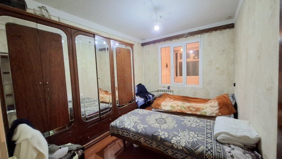 Satılır 5 otaqlı köhnə tikili, 130 m², Azadlıq Prospekti m.-7