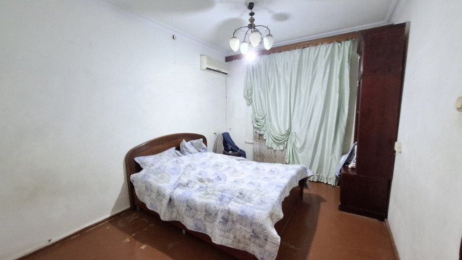 Satılır 5 otaqlı köhnə tikili, 130 m², Azadlıq Prospekti m.-9