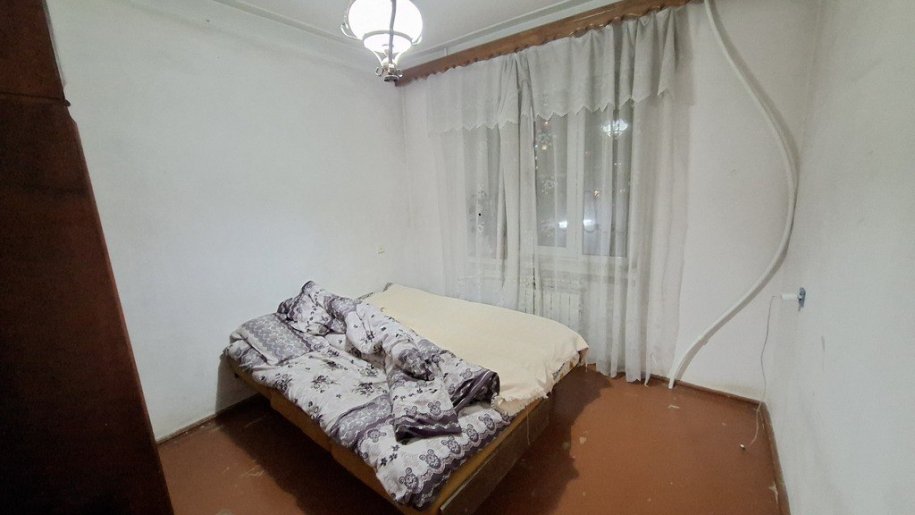 Satılır 5 otaqlı köhnə tikili, 130 m², Azadlıq Prospekti m.-12