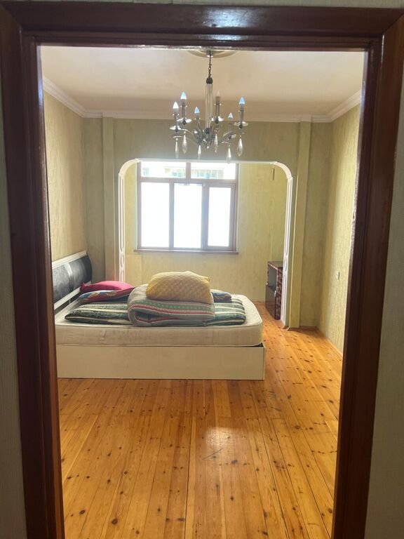 Kirayə verilir 2 otaqlı köhnə tikili, 88 m², Memar Əcəmi m.-7