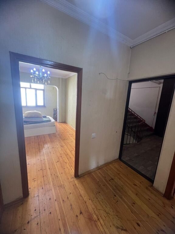 Kirayə verilir 2 otaqlı köhnə tikili, 88 m², Memar Əcəmi m.-10