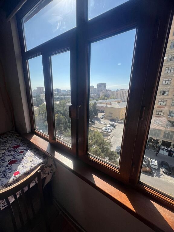 Kirayə verilir 2 otaqlı köhnə tikili, 88 m², Memar Əcəmi m.-12
