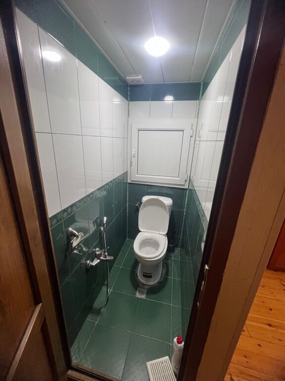 Kirayə verilir 2 otaqlı köhnə tikili, 88 m², Memar Əcəmi m.-13