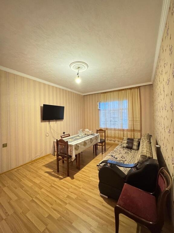 Satılır 5 otaqlı köhnə tikili, 120 m², Əhmədli m.-1