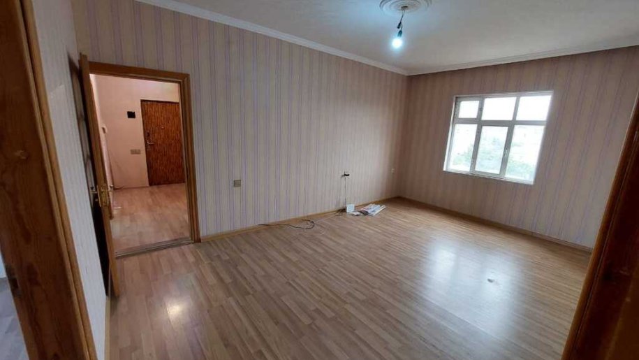 Satılır 5 otaqlı köhnə tikili, 120 m², Əhmədli m.-16