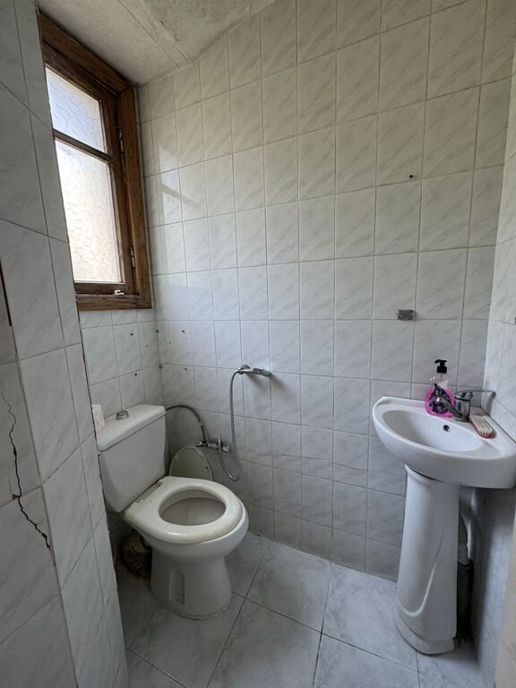 Satılır 5 otaqlı köhnə tikili, 79 m², 28 May m.-3