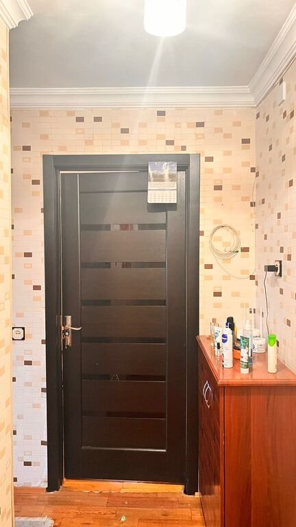 Kirayə verilir 1 otaqlı köhnə tikili, 30 m², Elmlər Akademiyası m.-8