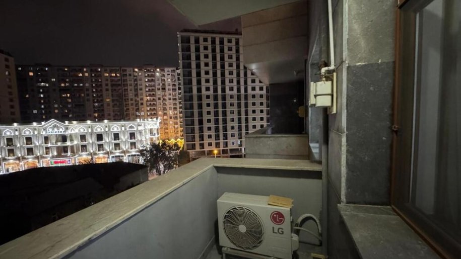 Kirayə verilir 4 otaqlı yeni tikili, 150 m², 28 May m.-12