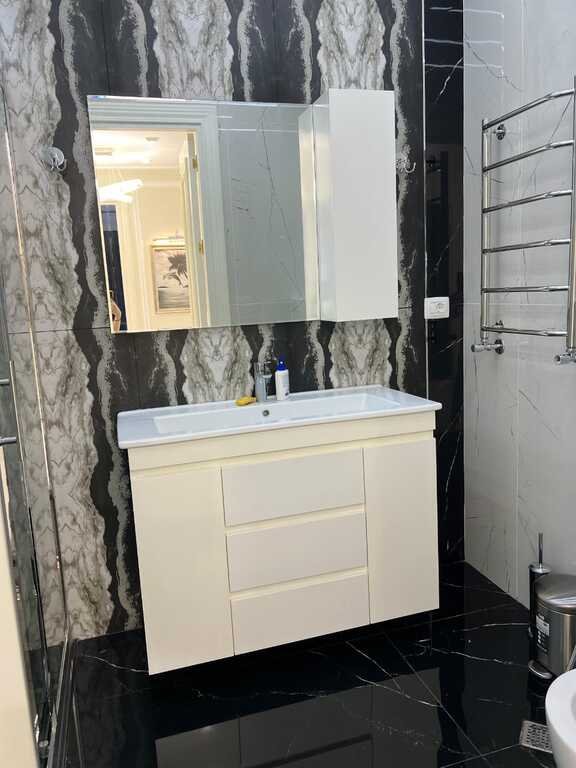 Kirayə verilir 4 otaqlı yeni tikili, 178 m², 8 noyabr-11