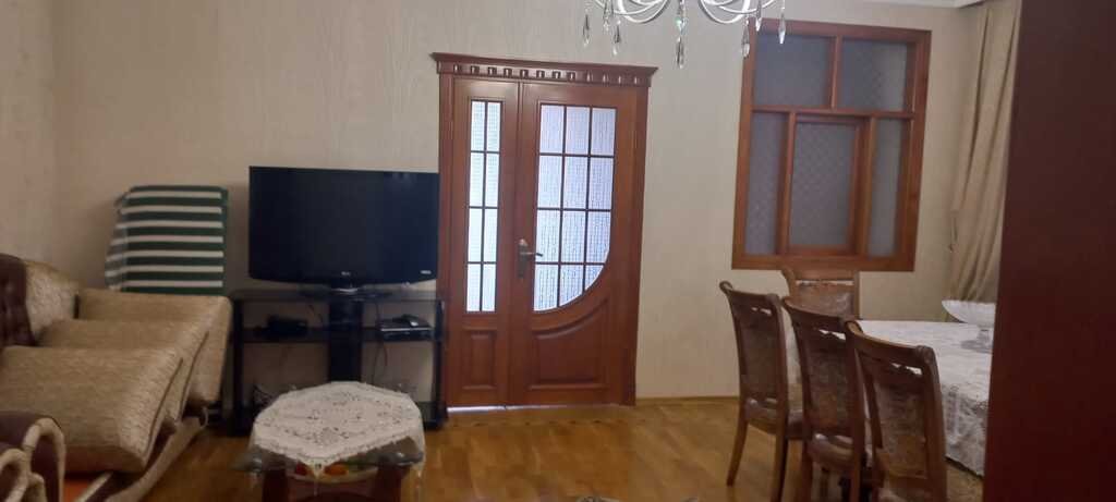 Kirayə verilir 4 otaqlı köhnə tikili, 105 m², 8 noyabr-3