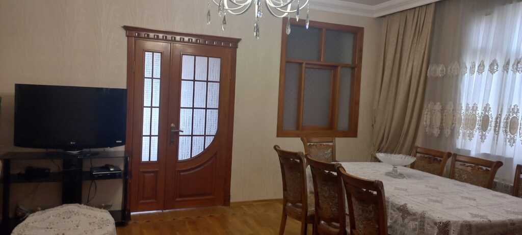 Kirayə verilir 4 otaqlı köhnə tikili, 105 m², 8 noyabr-4
