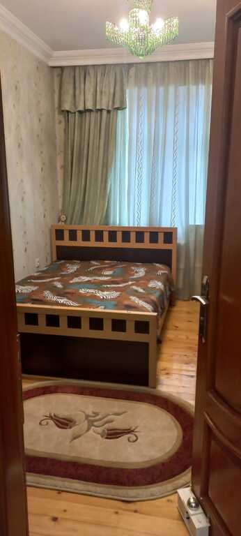 Kirayə verilir 4 otaqlı köhnə tikili, 105 m², 8 noyabr-12