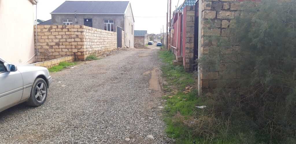 3 sot torpaq satılır, Zabrat-1