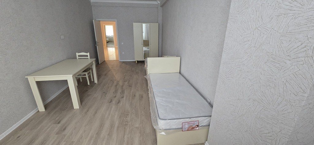 Kirayə verilir 4 otaqlı yeni tikili, 151 m², Saray-7