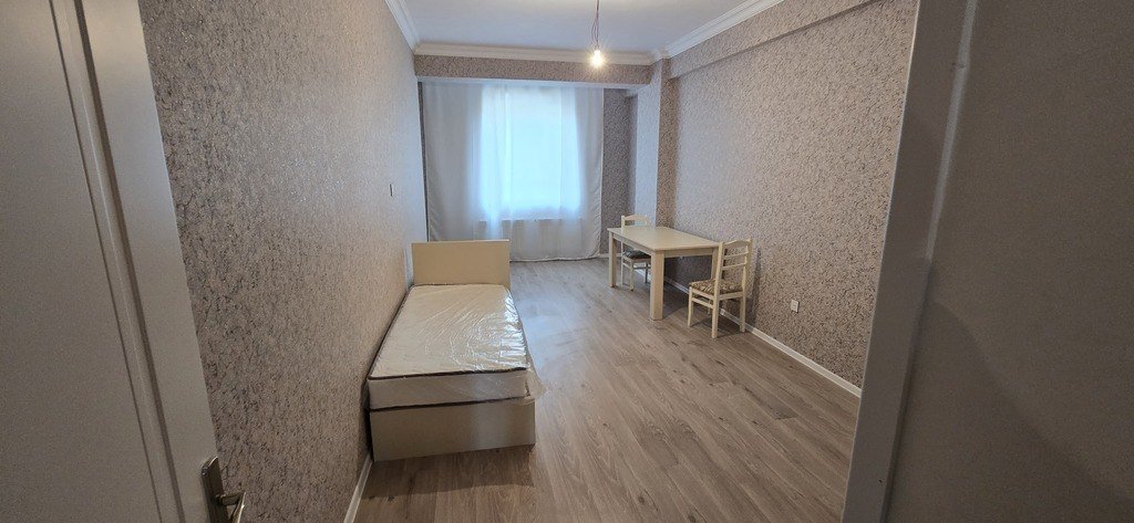 Kirayə verilir 4 otaqlı yeni tikili, 151 m², Saray-18