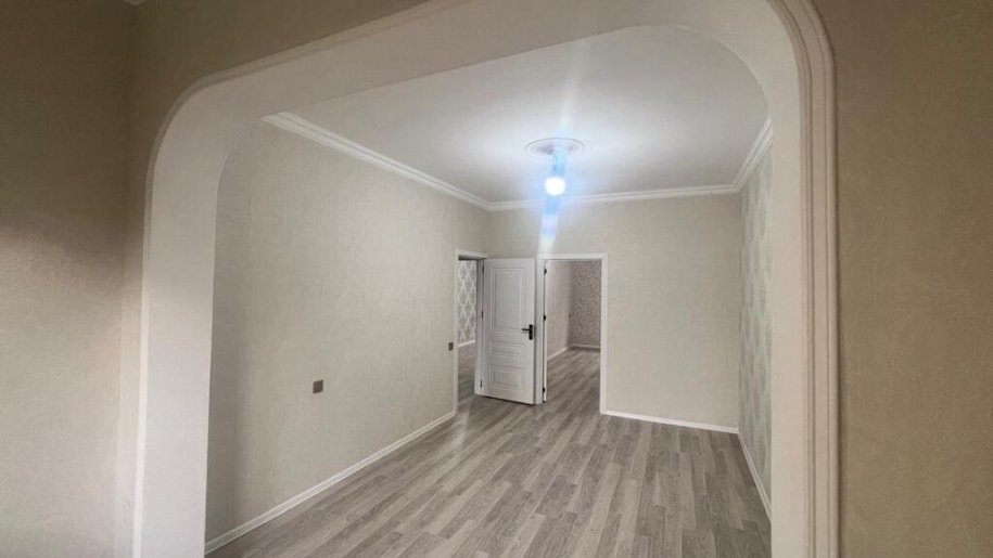 Satılır 2 otaqlı köhnə tikili, 76 m², 20 Yanvar m.-6