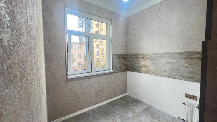 Satılır 2 otaqlı köhnə tikili, 76 m², 20 Yanvar m.-7