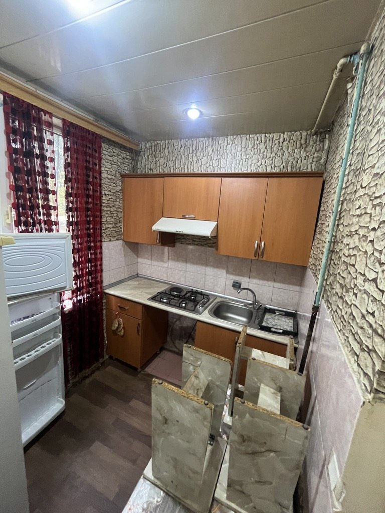 Kirayə verilir 2 otaqlı köhnə tikili, 50 m², Memar Əcəmi m.-4