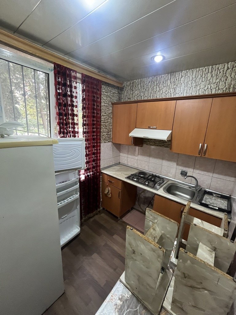 Kirayə verilir 2 otaqlı köhnə tikili, 50 m², Memar Əcəmi m.-5