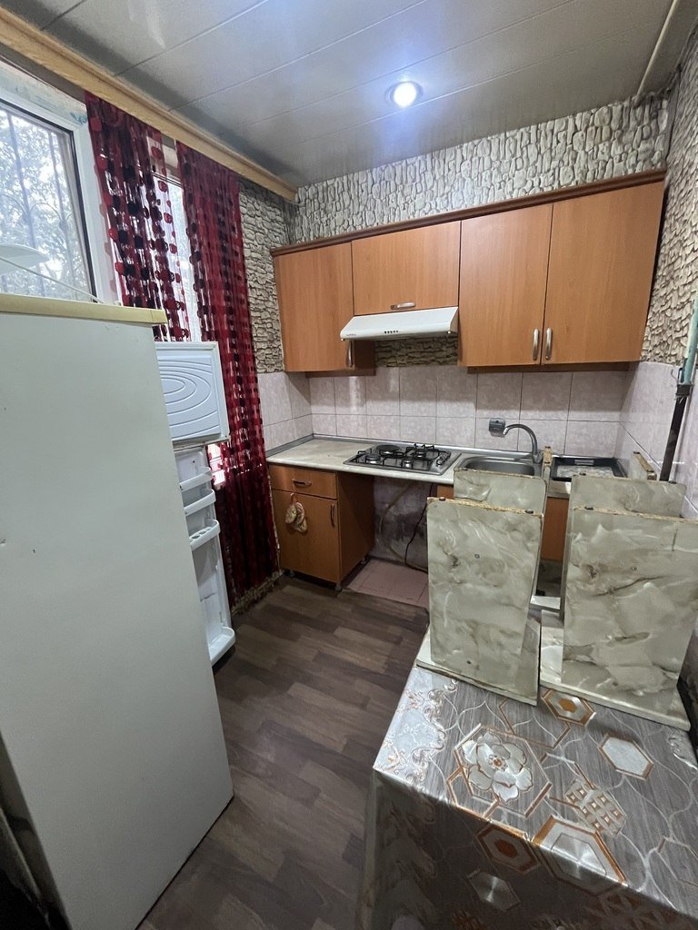 Kirayə verilir 2 otaqlı köhnə tikili, 50 m², Memar Əcəmi m.-6