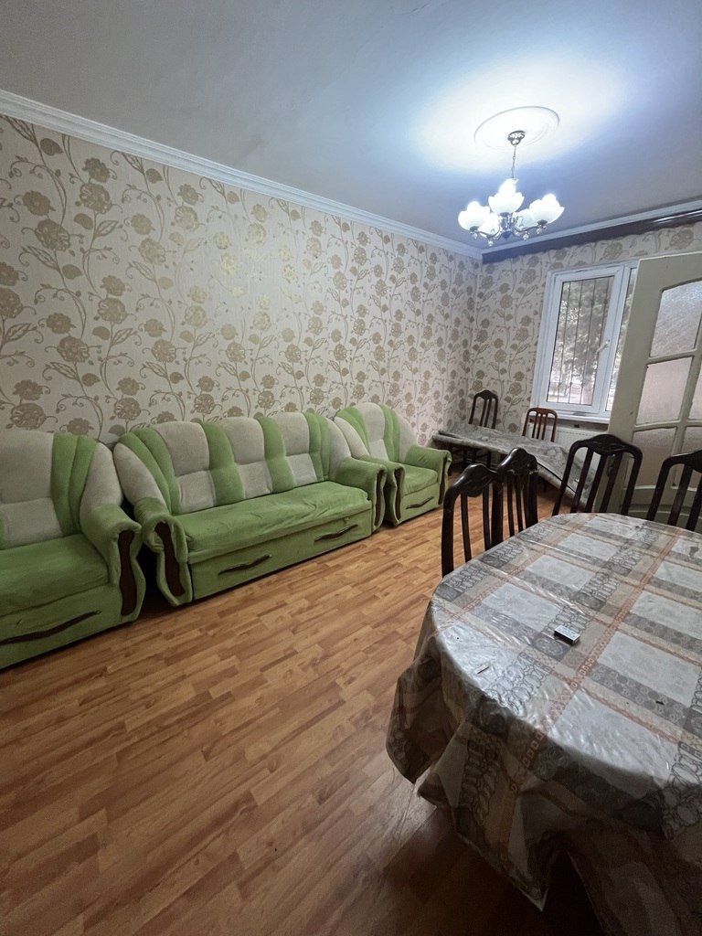 Kirayə verilir 2 otaqlı köhnə tikili, 50 m², Memar Əcəmi m.-8