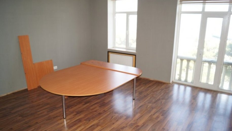 400 m<sup>2</sup> ofis icarəyə verilir, Bayıl-7