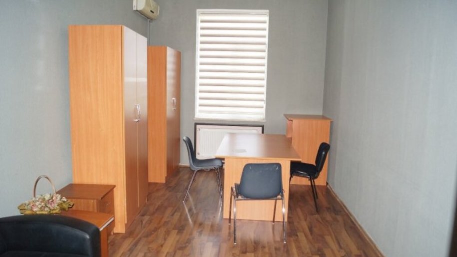 400 m<sup>2</sup> ofis icarəyə verilir, Bayıl-10