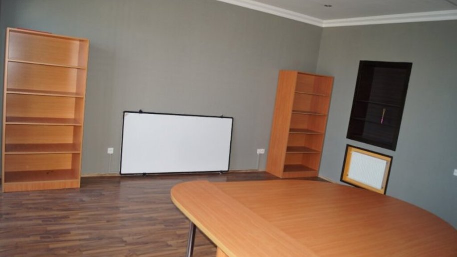 400 m<sup>2</sup> ofis icarəyə verilir, Bayıl-13
