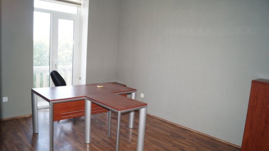 400 m<sup>2</sup> ofis icarəyə verilir, Bayıl-14