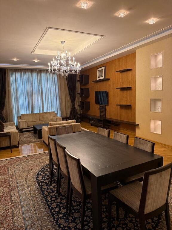 Kirayə verilir 4 otaqlı yeni tikili, 240 m², Gənclik m.-4
