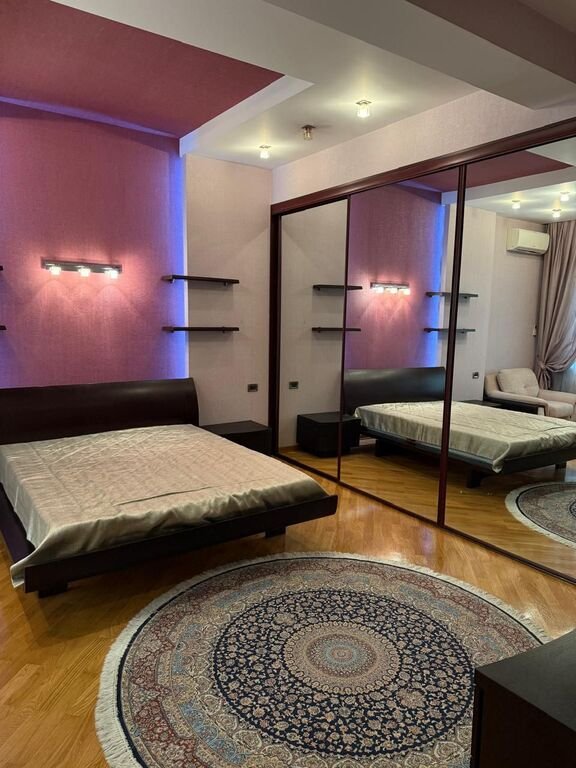 Kirayə verilir 4 otaqlı yeni tikili, 240 m², Gənclik m.-10