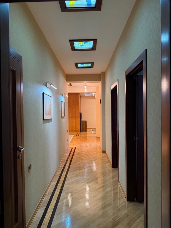 Kirayə verilir 4 otaqlı yeni tikili, 240 m², Gənclik m.-17
