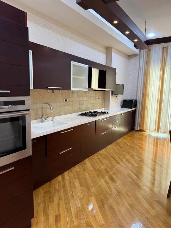 Kirayə verilir 4 otaqlı yeni tikili, 240 m², Gənclik m.-18