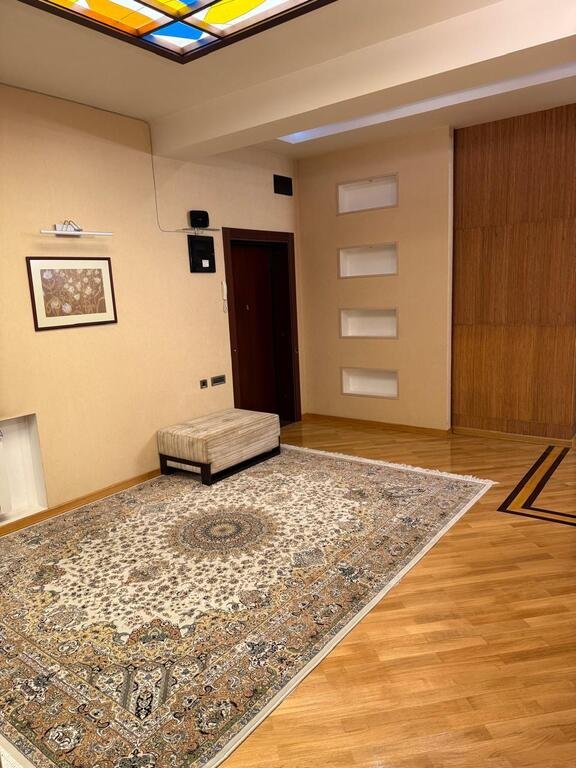 Kirayə verilir 4 otaqlı yeni tikili, 240 m², Gənclik m.-20