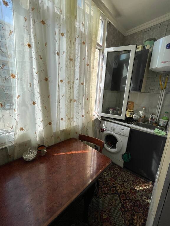 Satılır 2 otaqlı köhnə tikili, 45 m², Hövsan-5
