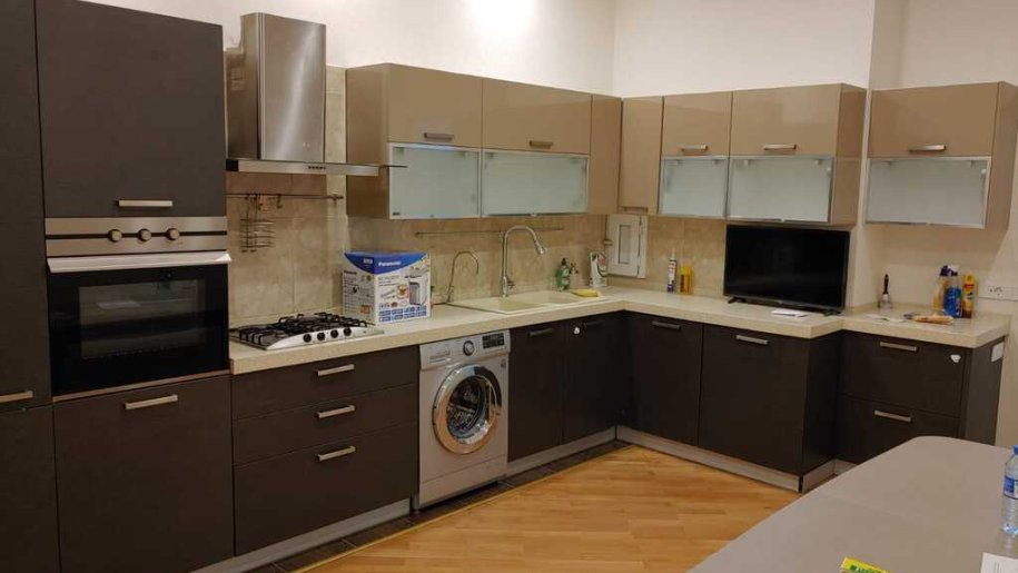 Kirayə verilir 3 otaqlı yeni tikili, 135 m², Elmlər Akademiyası m.-4