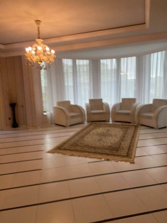 1000 m<sup>2</sup> obyekt satılır, Səbail-12